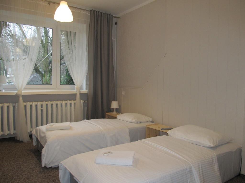 Hotel Pod Debem ジェロナ・グラ エクステリア 写真
