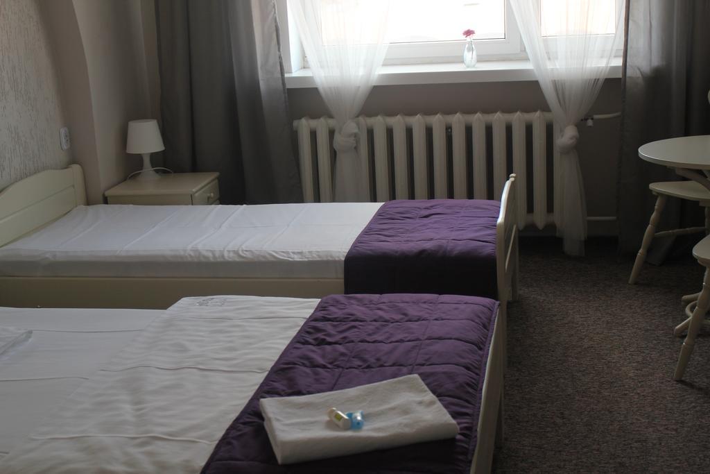 Hotel Pod Debem ジェロナ・グラ エクステリア 写真