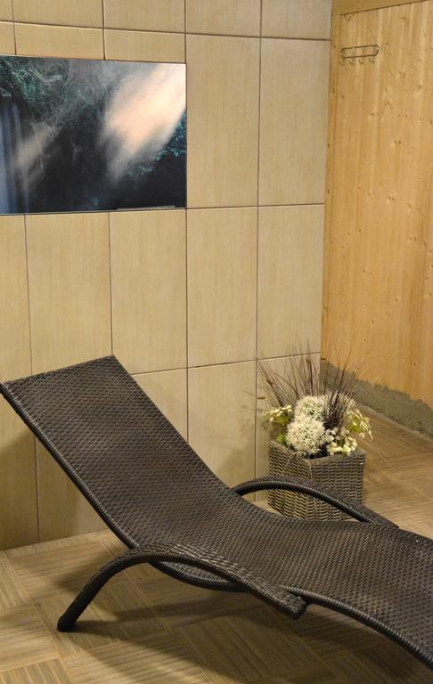 Hotel Pod Debem ジェロナ・グラ エクステリア 写真