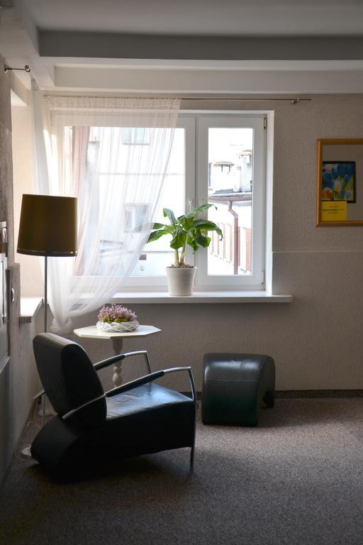 Hotel Pod Debem ジェロナ・グラ エクステリア 写真