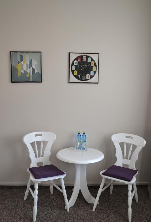 Hotel Pod Debem ジェロナ・グラ エクステリア 写真